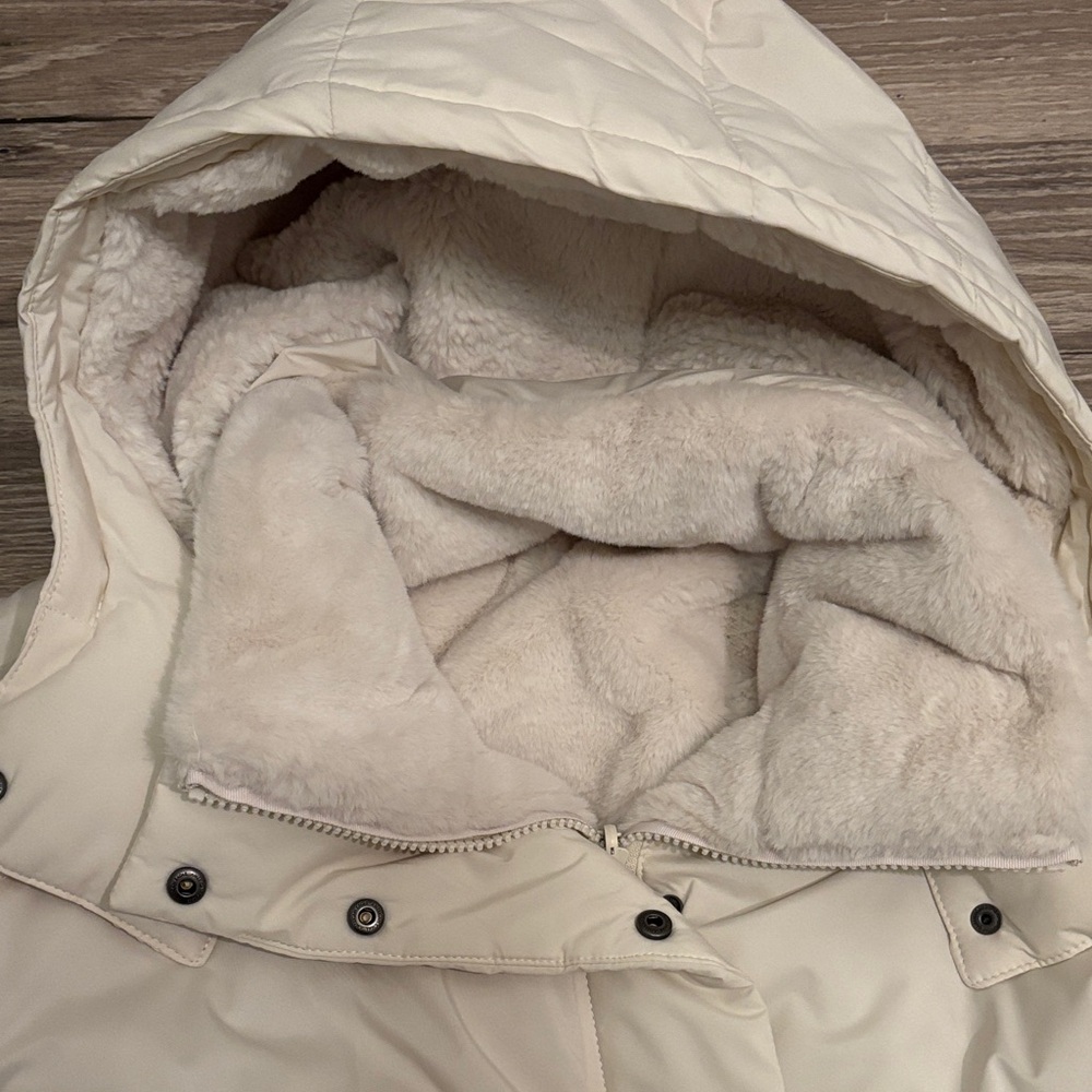 American Eagle Jacket - Reversible. Size Medium - image 2